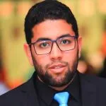 Ethan R. is a reviewer of Windows Cleaning Expert LLS on Google located in Waban